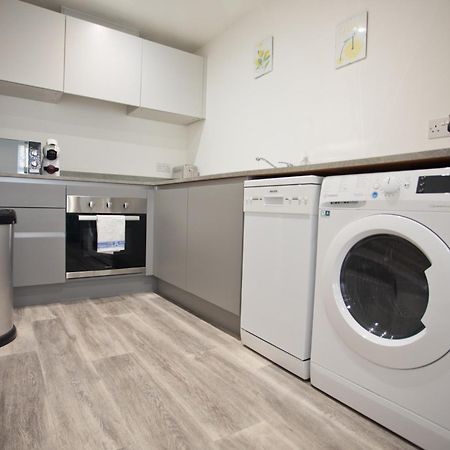 Sea Air - 2 Bedrooms - Parking - Mins To Beach Bournemouth Esterno foto