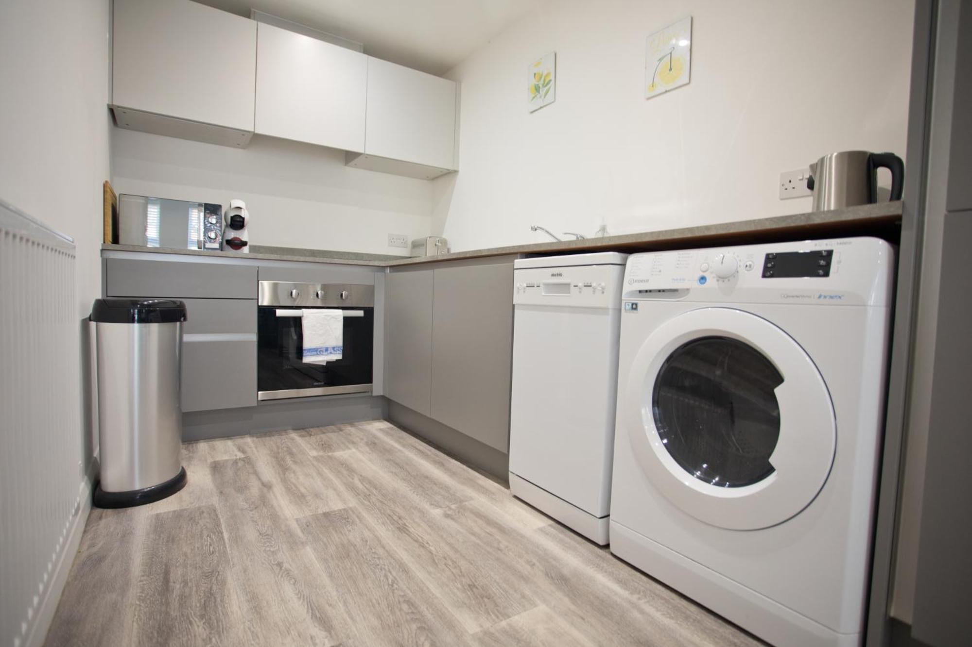Sea Air - 2 Bedrooms - Parking - Mins To Beach Bournemouth Esterno foto